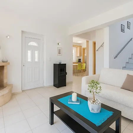 Coastal Paradise Found - Komis' Private Pool Retreat אגיוס ניקולאוס