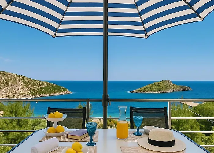 Coastal Paradise Found - Komis' Private Pool Retreat 빌라 아기오스니콜라우스