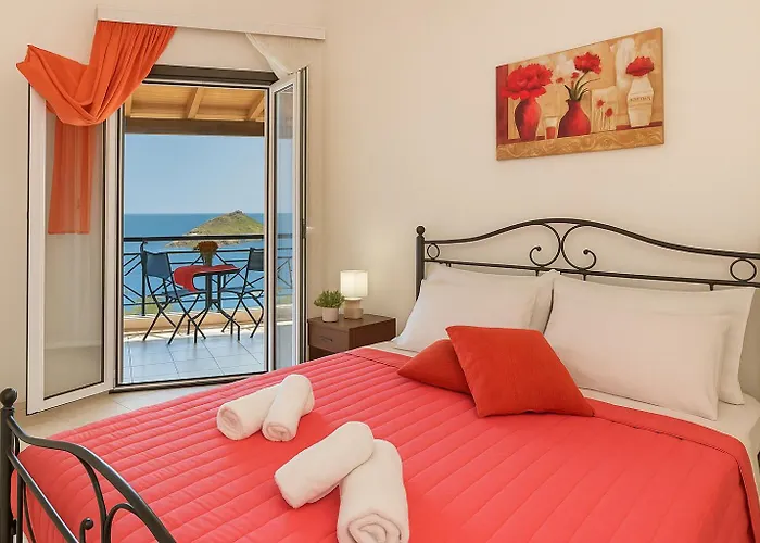 빌라 Coastal Paradise Found - Komis' Private Pool Retreat *