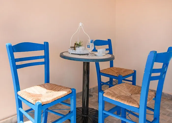 Coastal Paradise Found - Komis' Private Pool Retreat Villa