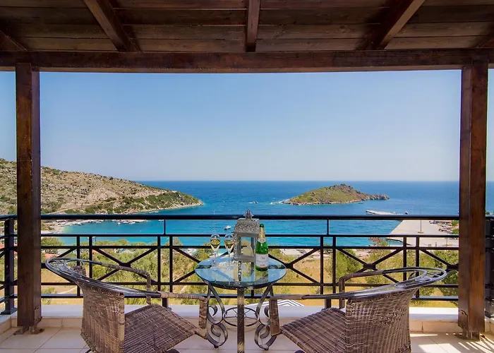 빌라 Coastal Paradise Found - Komis' Private Pool Retreat