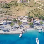 Coastal Paradise Found - Komis' Private Pool Retreat فيلة *