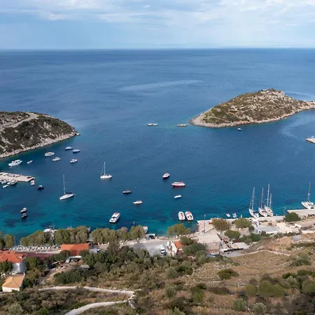 Villa Coastal Paradise Found - Komis' Private Pool Retreat Ayos Nikolaos