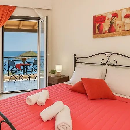 Βίλα Coastal Paradise Found - Komis' Private Pool Retreat *