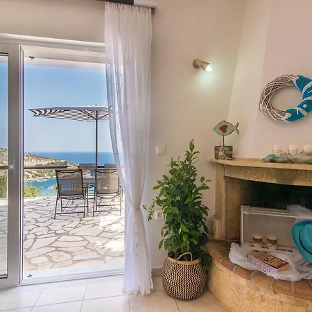 Coastal Paradise Found - Komis' Private Pool Retreat Ayos Nikolaos