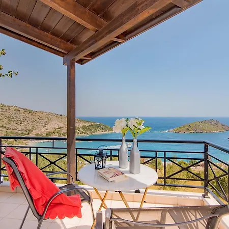 Coastal Paradise Found - Komis' Private Pool Retreat Ayos Nikolaos