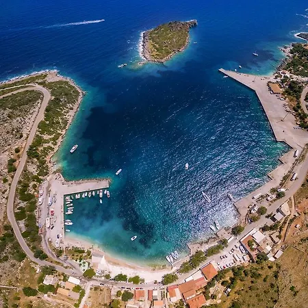 Villa Coastal Paradise Found - Komis' Private Pool Retreat Ayos Nikolaos