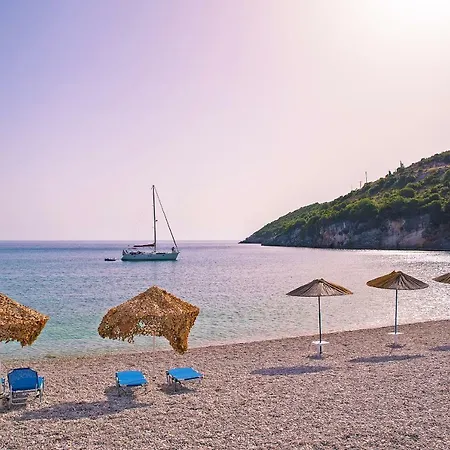 Coastal Paradise Found - Komis' Private Pool Retreat * Ayos Nikolaos